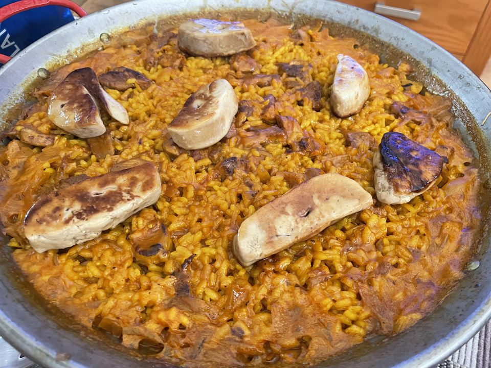 vipvipvillas-actividades-paellas (4) Arroz con pescado