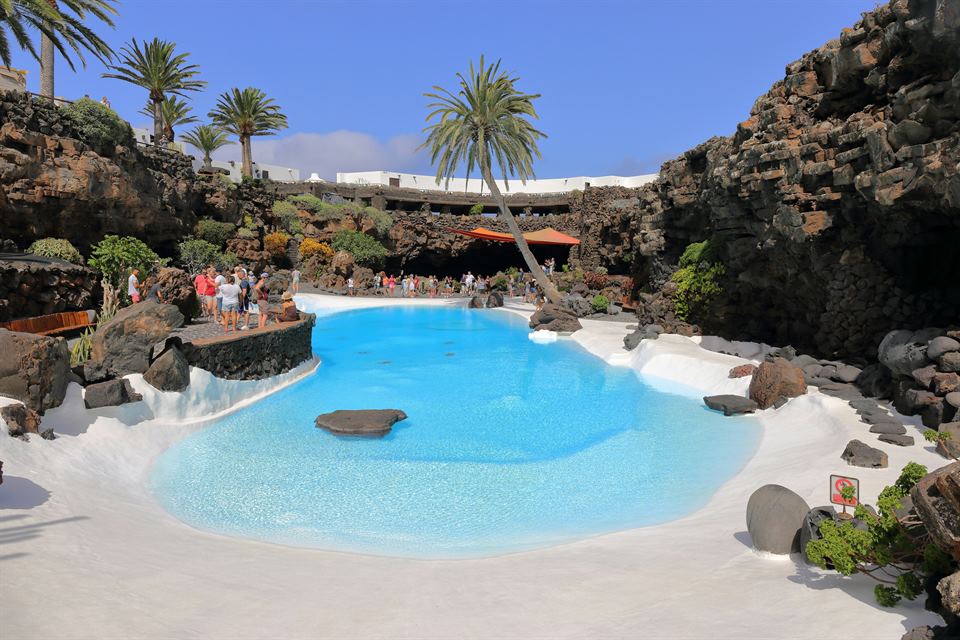 vipvipvillas-excursiones-norte-salvaje- (2) Jameos del agua